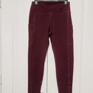 Fabletics High Waisted Side Pockets 7/8 Leggings size L Burgundy